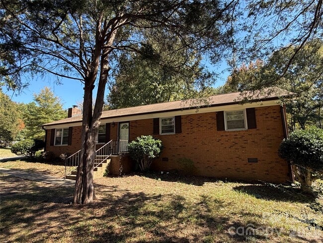 Photo - 201 Allison Dr