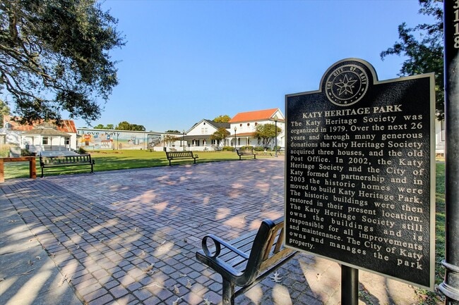 Photo - 5359 Little John Ln