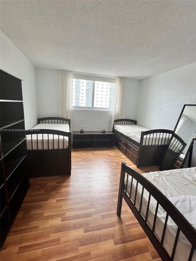 Photo - 19380 Collins Ave Unidad 601