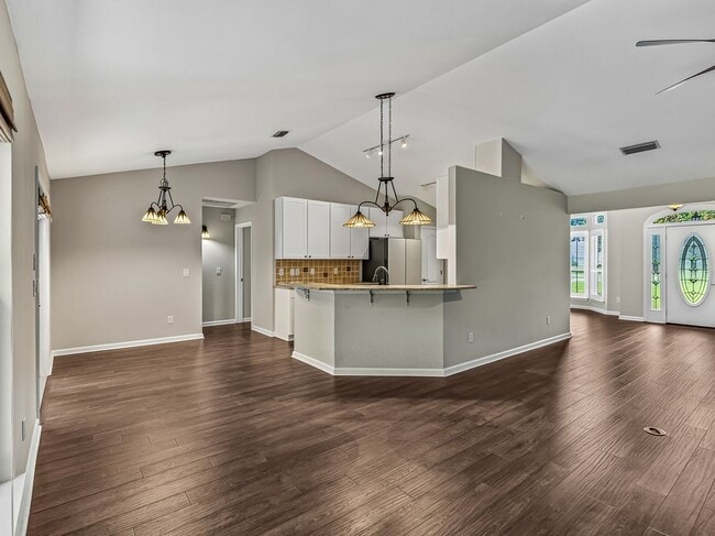 Photo - 6326 Glasgow Dr