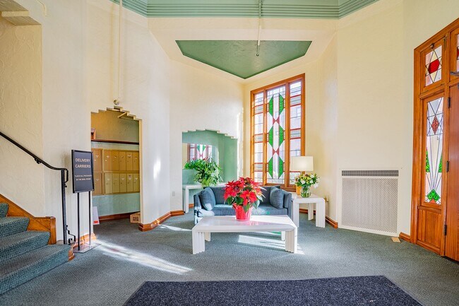 Photo - Franconia Apartments