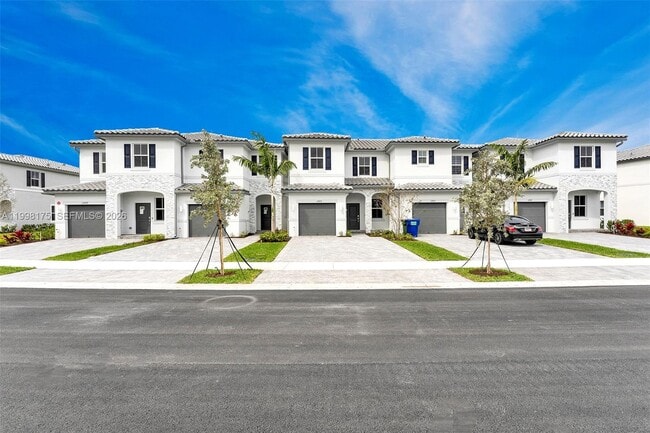 Photo - 11925 NW 46th St