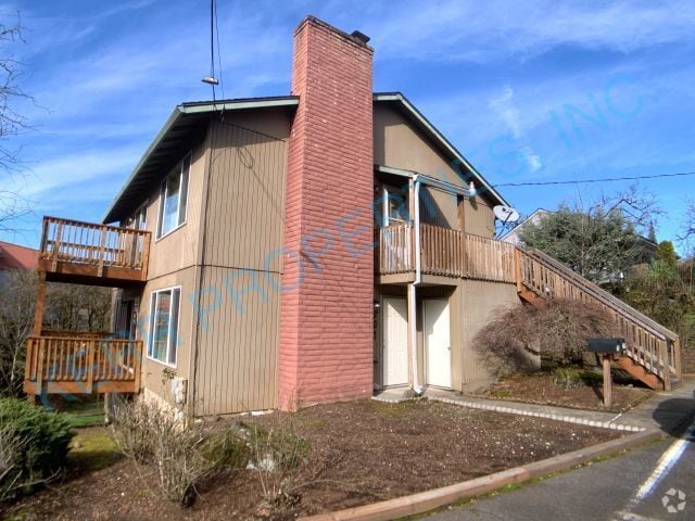 Building Photo - 201 S High St Rental