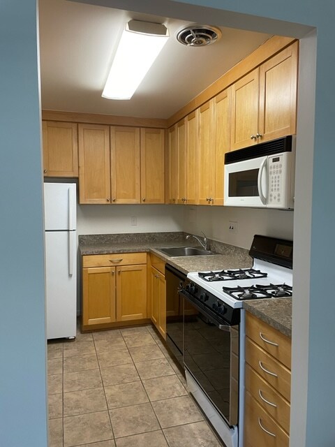 Photo - 4020 Washington Blvd Unit 2