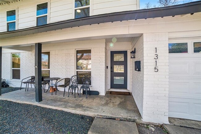 Photo - 1315 Quail Park Dr