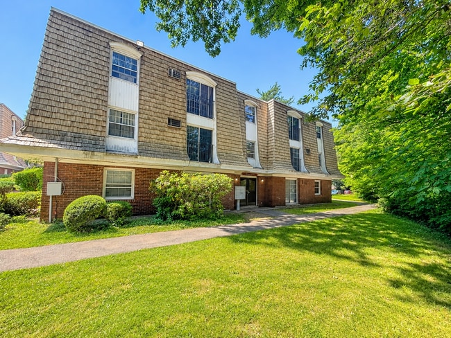 1196 Middle Tpke W Unit Beacon Hill
