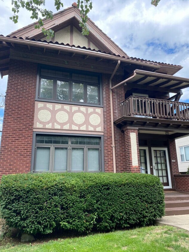 6401-6403 Bartlett - 6401-6403 Bartlett