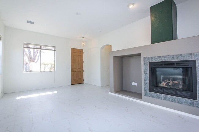 Photo - Granville - 2 bedroom