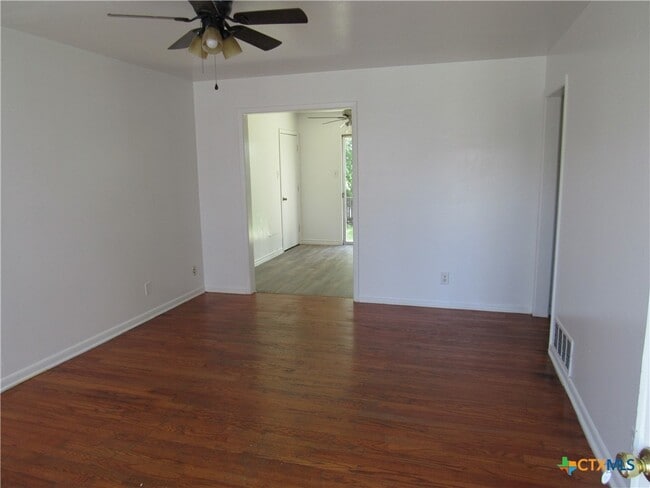 Photo - 1200 Jefferis Ave