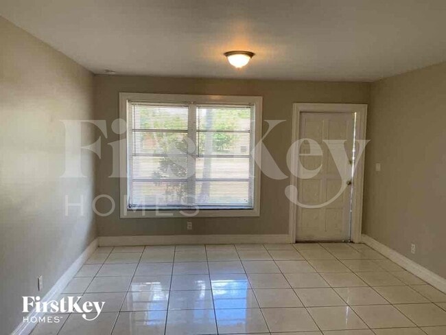 Photo - 630 NW 67th Terrace