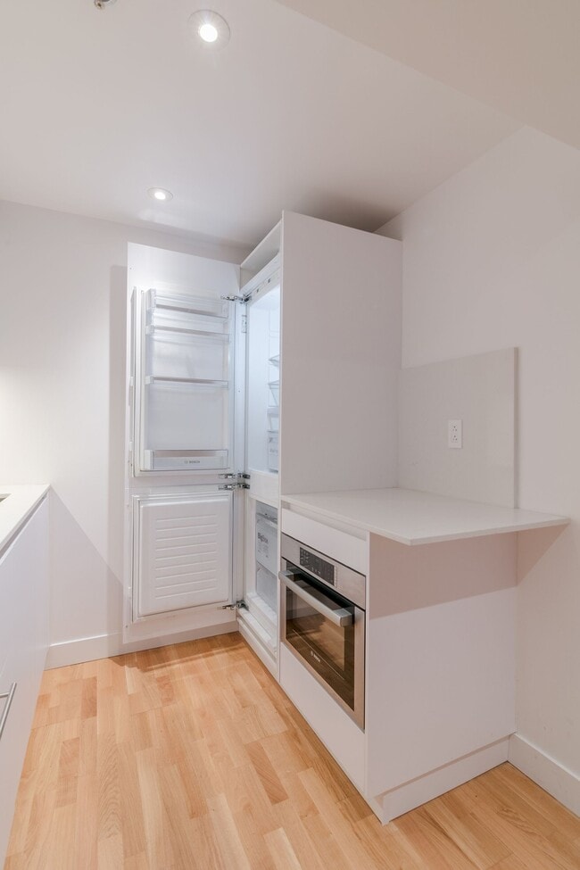 Photo - 25 Av des Pins O Unité 104