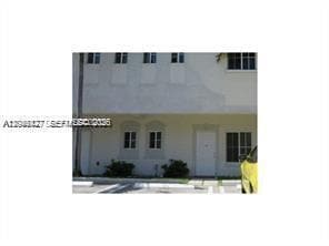 3926 SW 52nd Ave