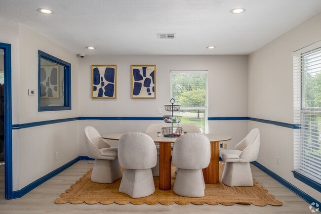 Photo - Falcon Point Apartments