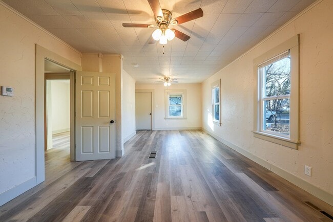 Photo - 406 N Star St