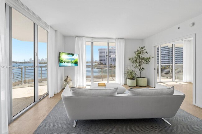 Building Photo - 1445 16th St Unit 602 Rental