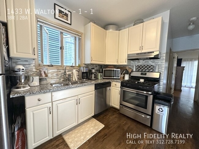 Photo - 1433 W Walton St Unit 1