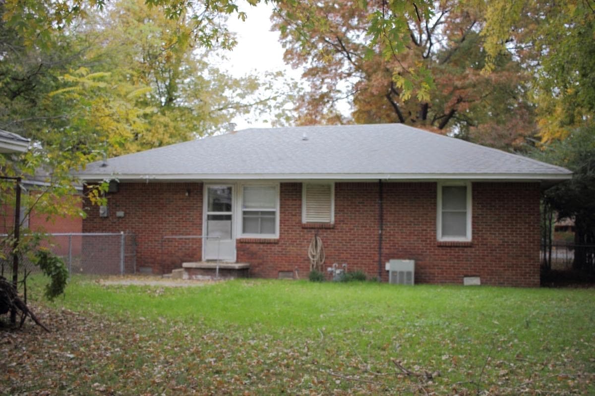 Photo - 1000 Garver St