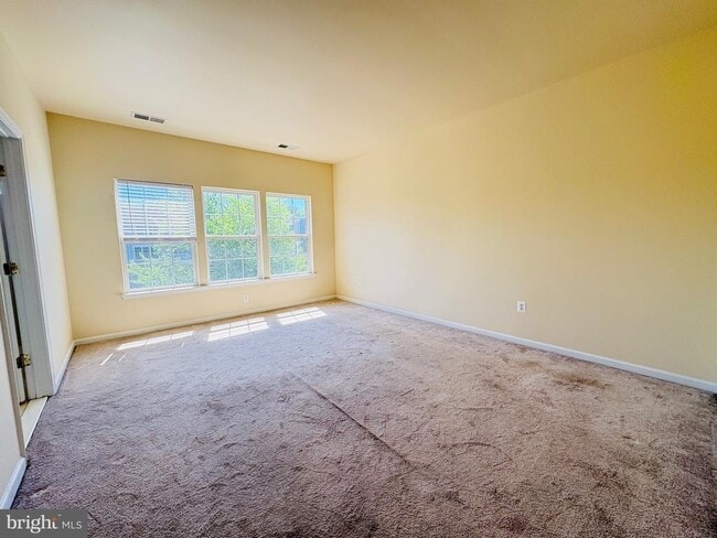 Photo - 4651 Carisbrooke Ln