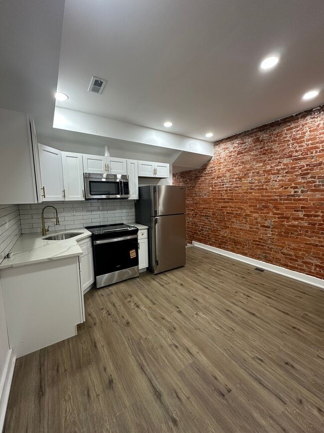 Photo - 4514 Westminster Ave Unit B