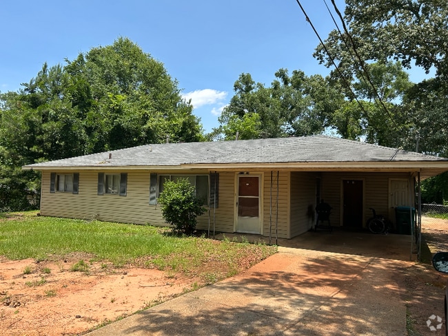 Building Photo - 5033 37th St Rental