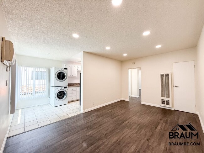 Building Photo - 1427 Franklin St Rental