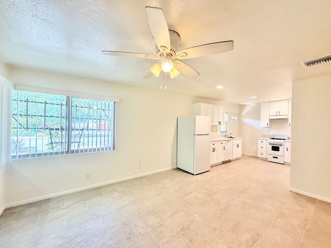 Photo - AVAILABLE NOW!! Studio Apartment in Palm Springs! Unit 10