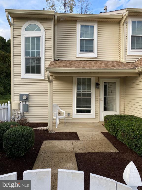 Building Photo - 1811 Hennessy Dr Rental