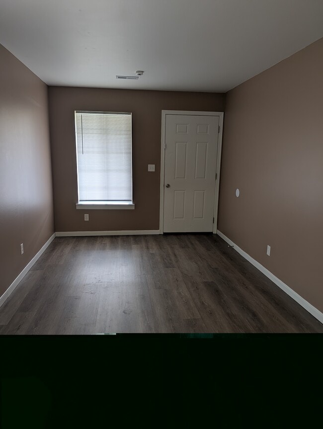 Living Room - 103 Sibley Rd Unit C