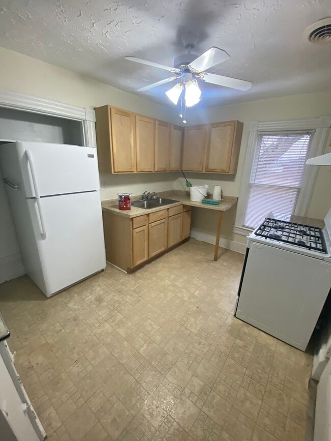 Photo - 614 S 8th St Unit 2