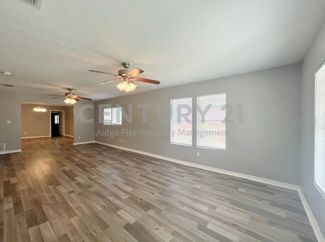 Photo - Beautifully Updated 3/2 Within Walking Distance to Tarleton State!