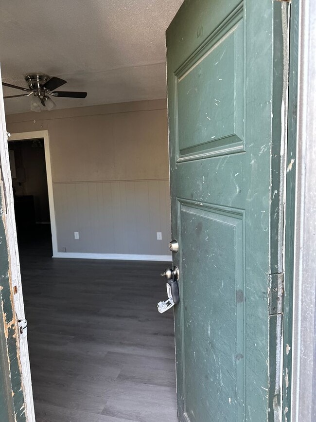 Photo - 1028 W Lexington Ave Unit 4