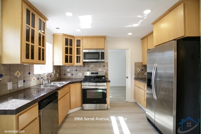 Photo - 5968 Sorrel Ave