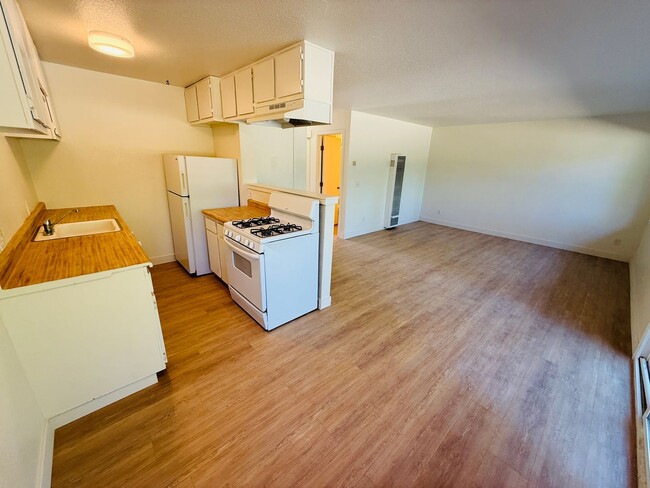 Photo - 3624 Terry Ln Unit 7