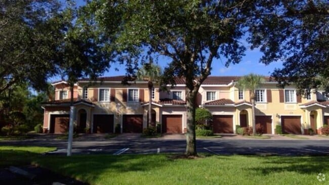 Building Photo - Villagio Rental
