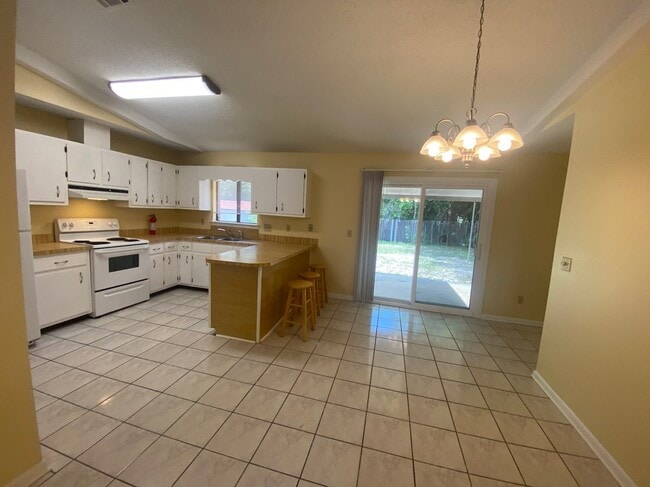 Photo - 3235 Auburn Pkwy