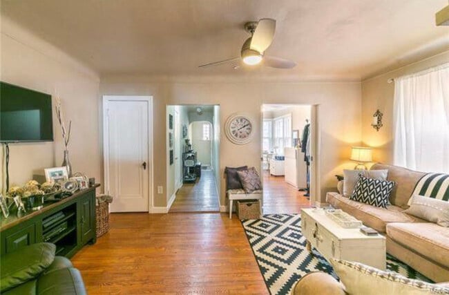 Photo - 4014 Potomac St