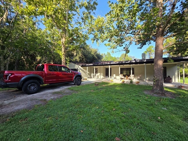 Photo - 2200 Retreat Rd