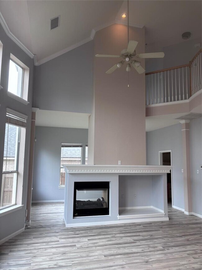 Photo - 1704 Lynnville Trail