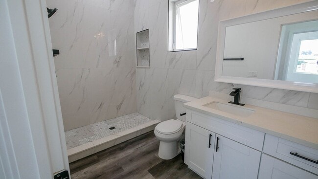 Photo - 5535-5539 Potomac St. Unit 5539