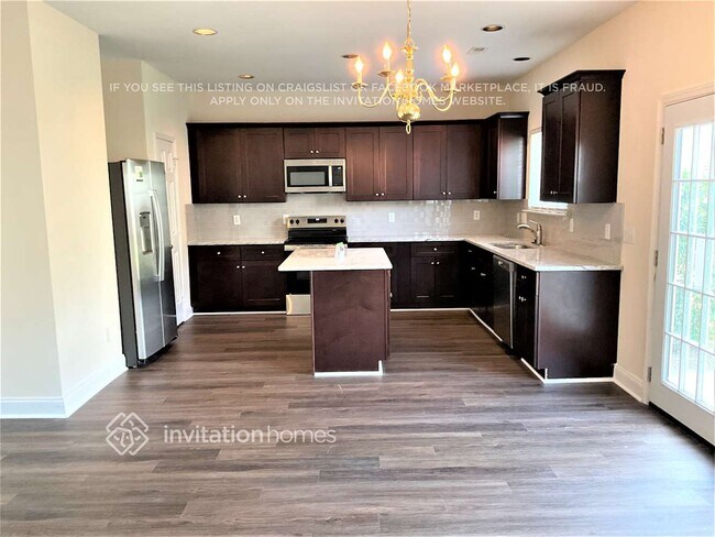 Photo - 2415 Harwood Hills Ln