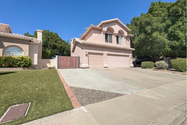 Photo - 5Bed/3Bath House at 67th Ave/Deer Valley Rd! Ready for Immediate Move-In! -- GOLF COURSE VIEWS! R...