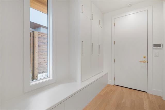 Photo - 3619 Springbrook St