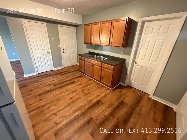 Photo - 281 Main St Unit 2R