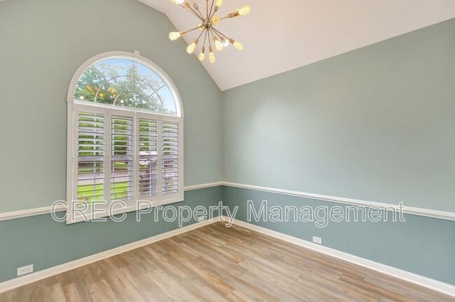 Photo - 115 Tattingstone Way