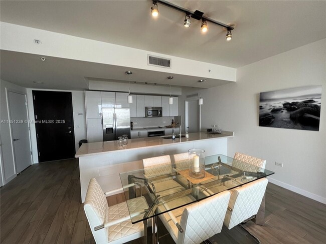 Photo - 999 SW 1st Ave Unidad 2905