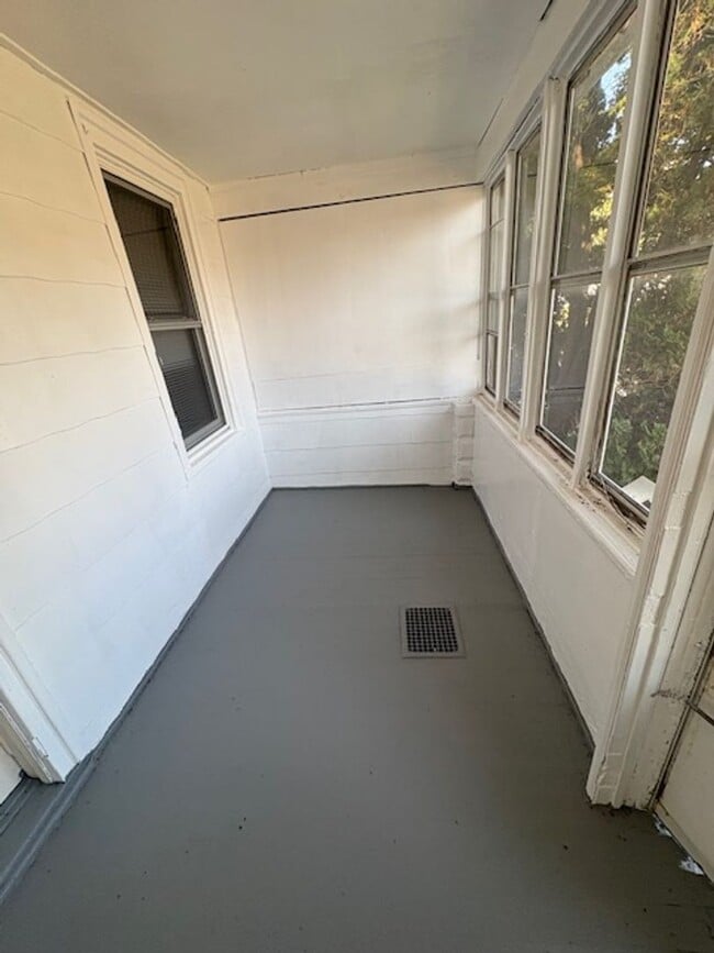 Photo - 2 Bedroom / 1 bathroom House in Peoria, IL