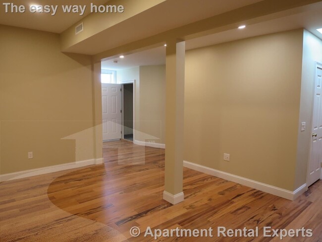 Photo - 136 Inman St