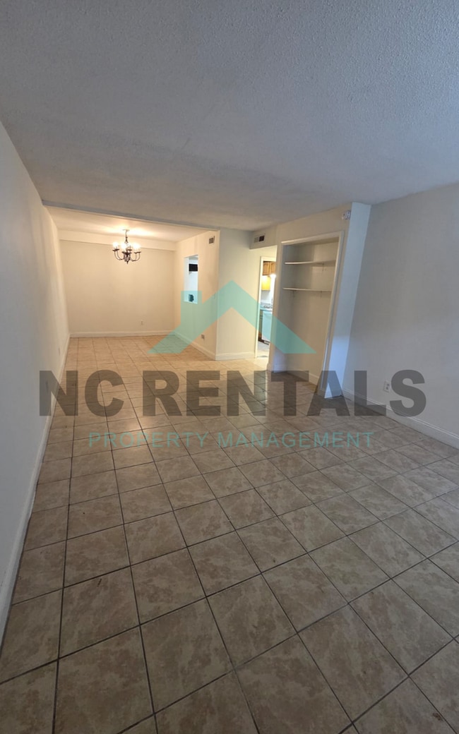 Photo - 7000 Longstreet Dr Unit C