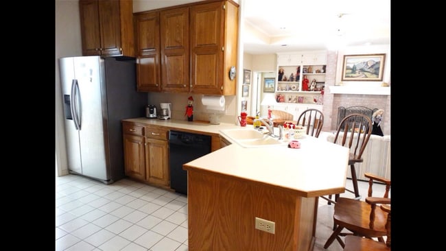 Photo - 9310 Stonebridge Dr