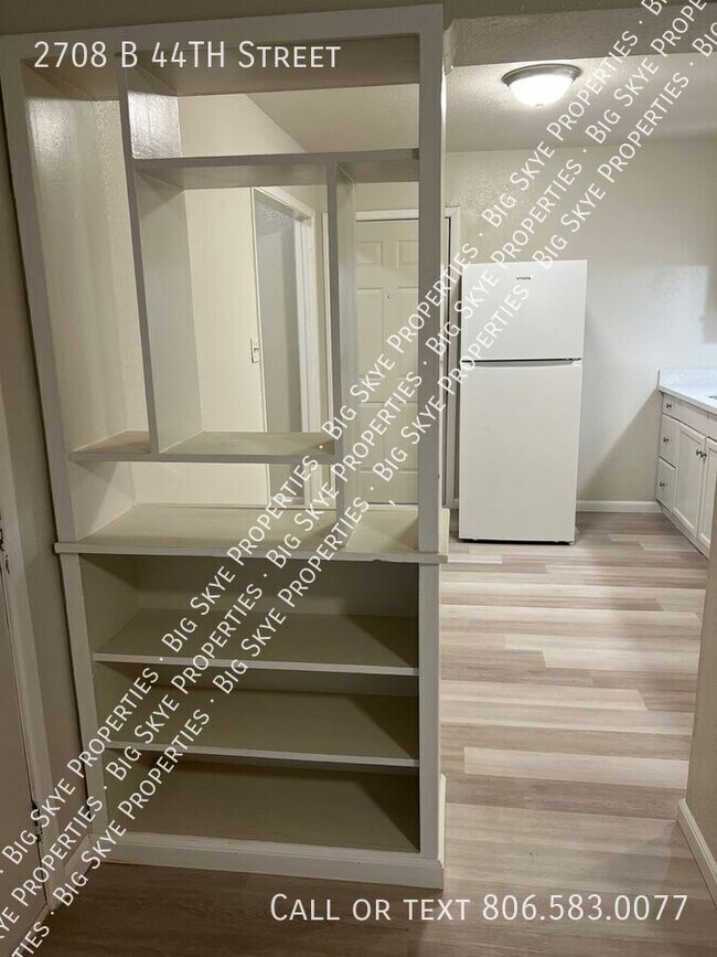 Photo - 2708 44th St
